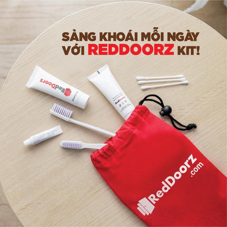 Reddoorz Near Cau Song Han 2 Da Nang Bagian luar foto