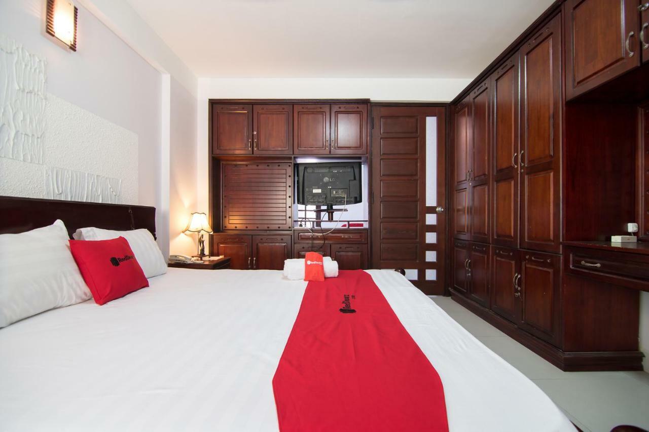 Reddoorz Near Cau Song Han 2 Da Nang Bagian luar foto
