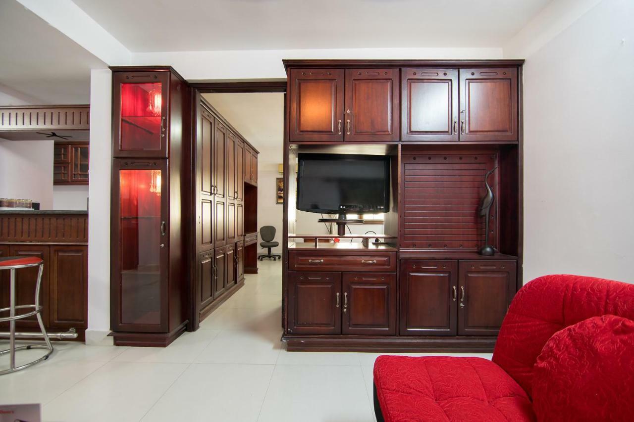 Reddoorz Near Cau Song Han 2 Da Nang Bagian luar foto