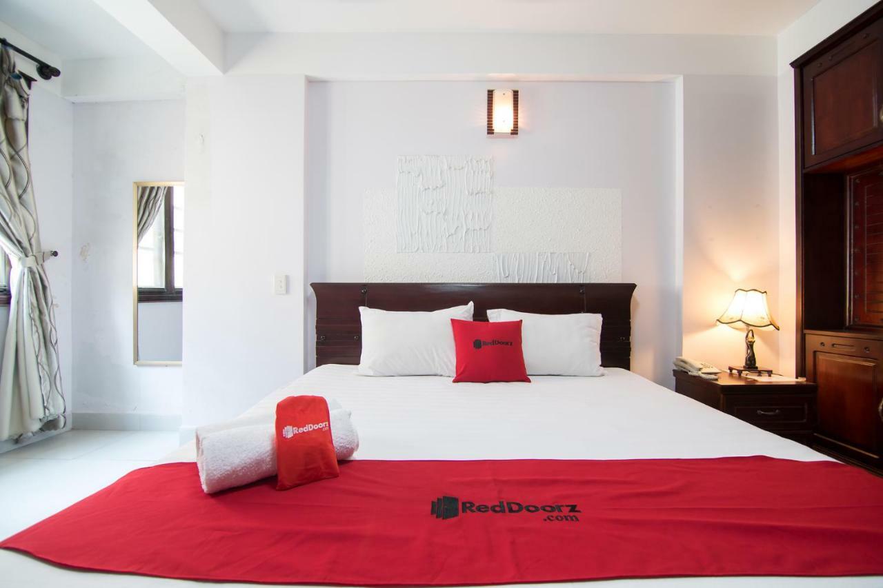 Reddoorz Near Cau Song Han 2 Da Nang Bagian luar foto