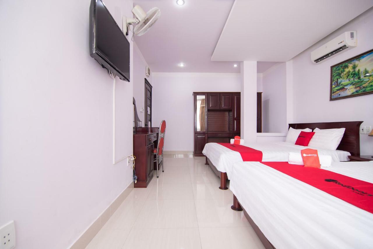Reddoorz Near Cau Song Han 2 Da Nang Bagian luar foto